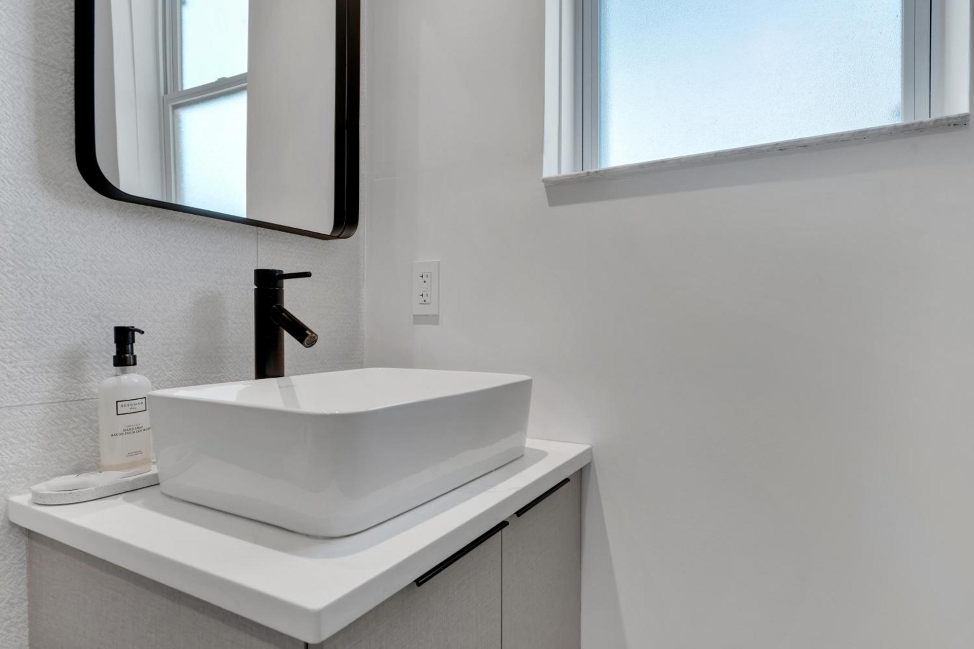 The St Laurent Guest Rooms Asbury Park Eksteriør billede